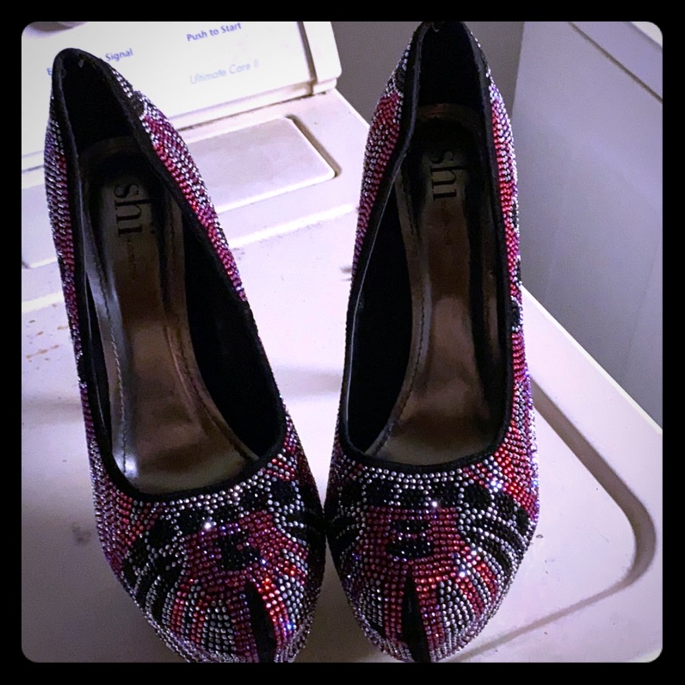 Size 10 beautiful 4 or 5 inch heel only worn twice